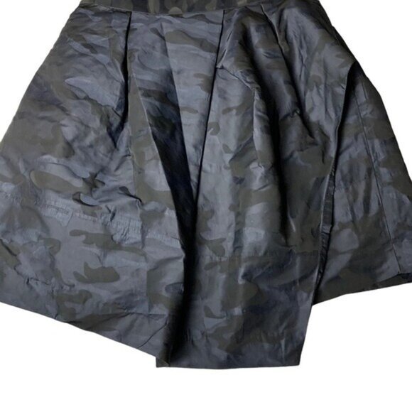 Banana Republic Camo Jacquard Pleated Skirt Black Petite 4P A Line High Waist - Picture 2 of 7